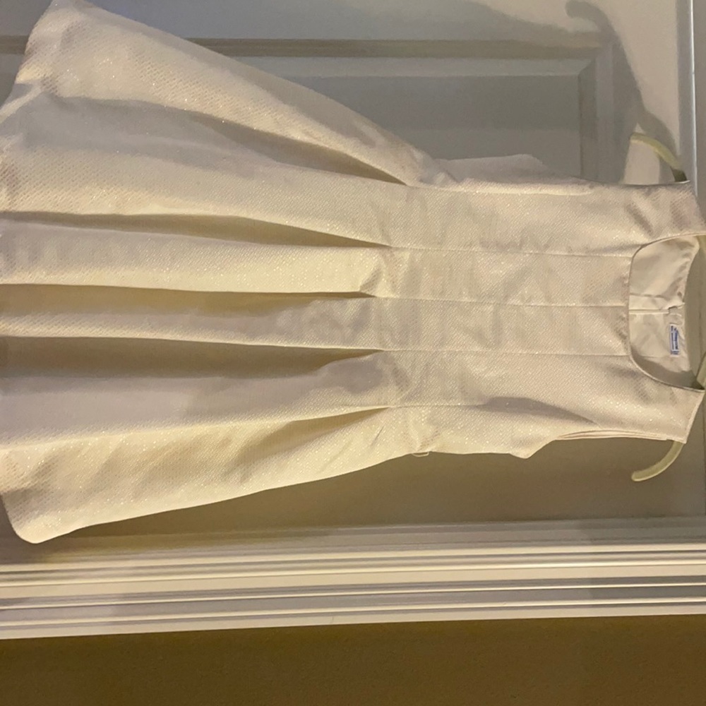Beautiful dress perfect for a special day